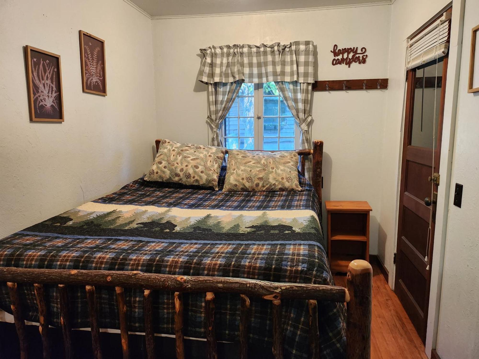 Moreno'S Adirondack Cabins Saranac Lake Exterior foto
