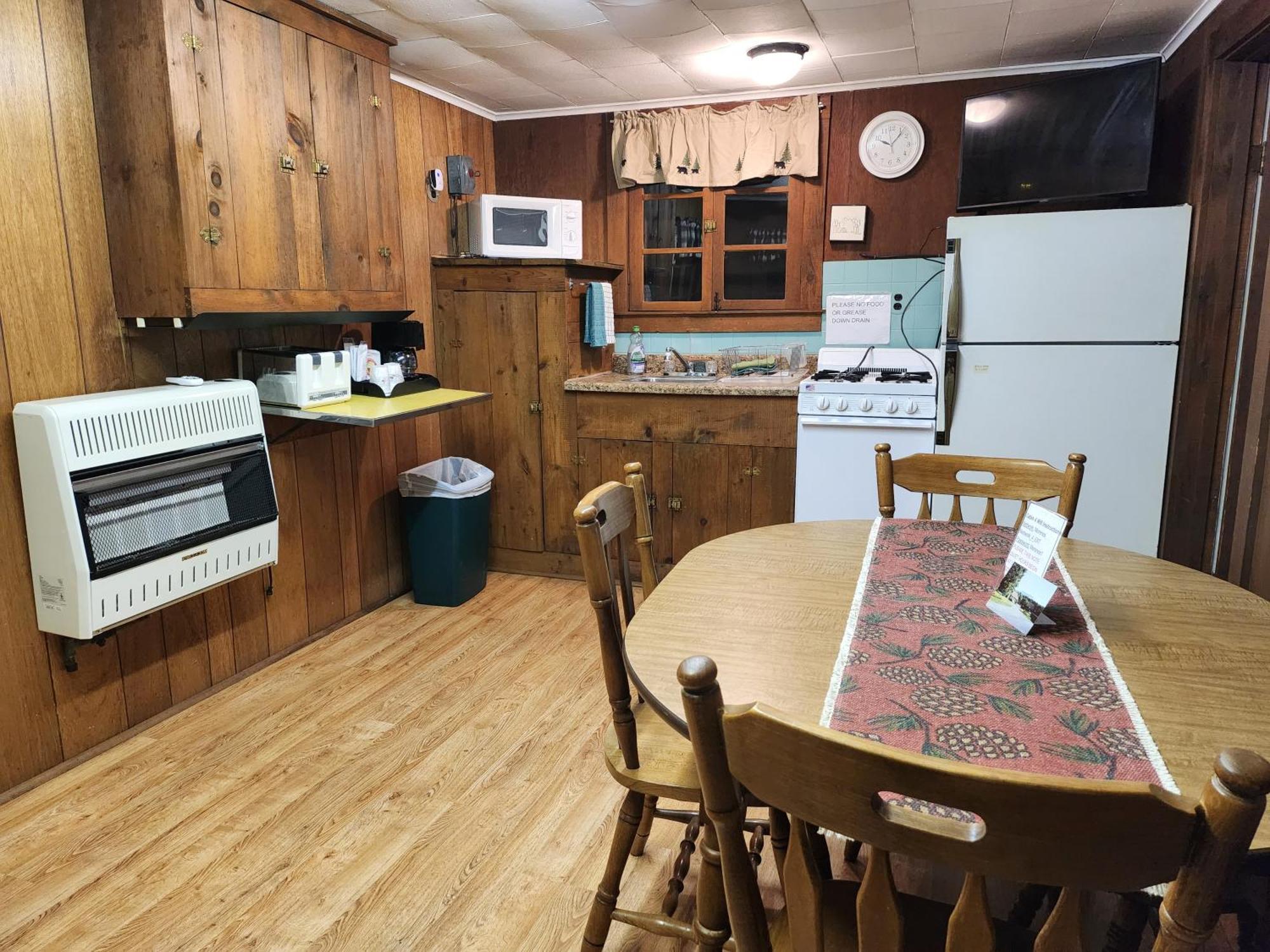 Moreno'S Adirondack Cabins Saranac Lake Exterior foto