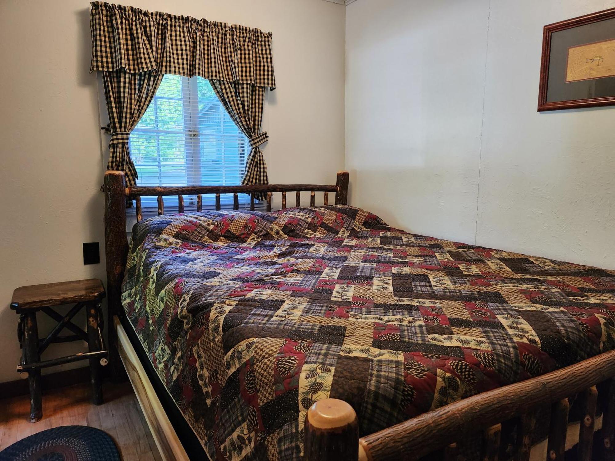 Moreno'S Adirondack Cabins Saranac Lake Exterior foto
