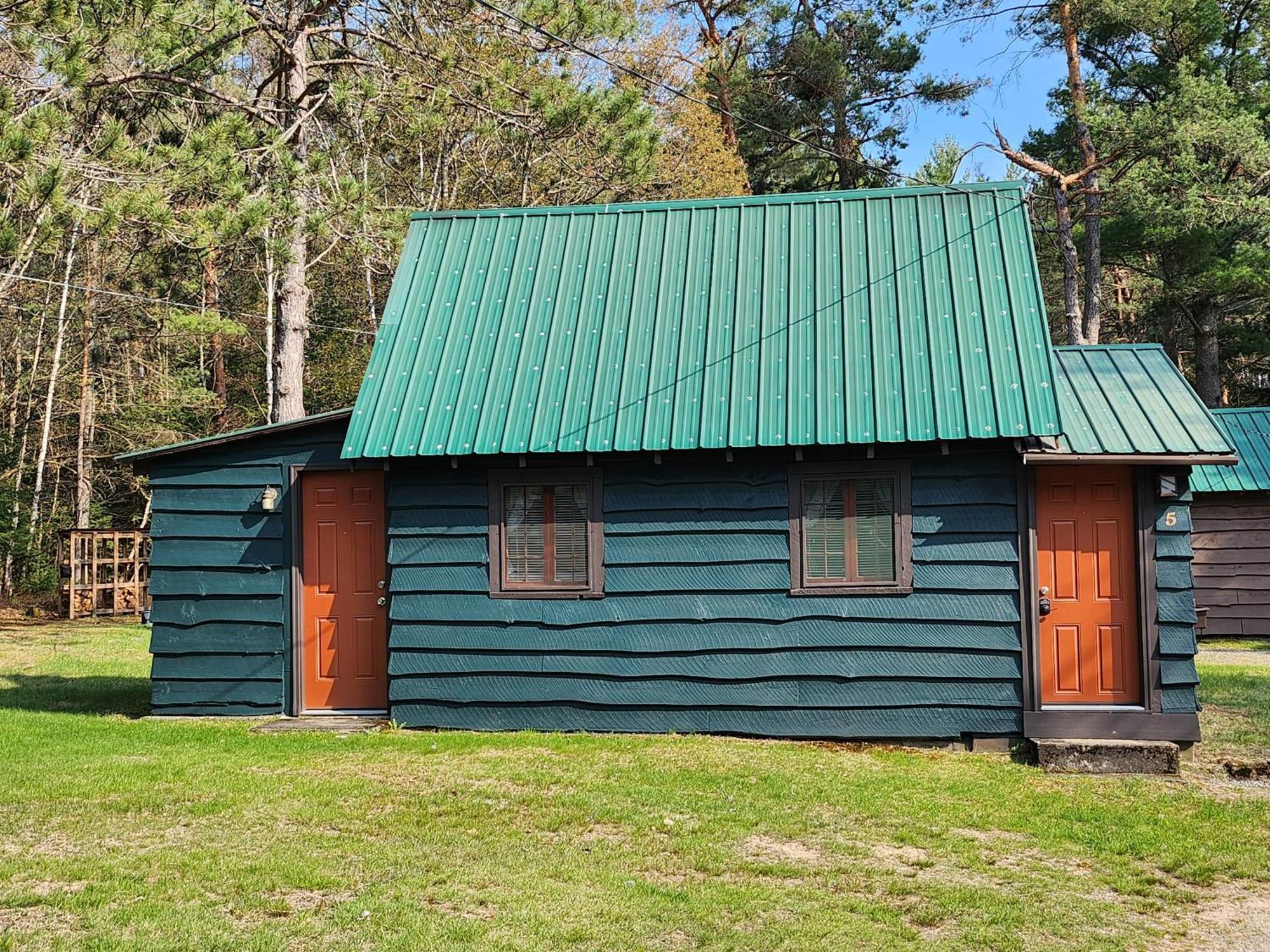 Moreno'S Adirondack Cabins Saranac Lake Exterior foto